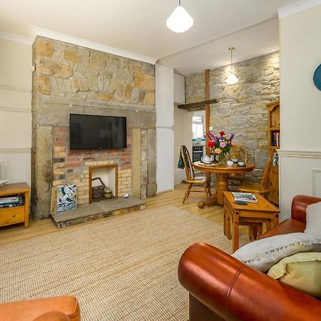 Beautiful Kipper Cottage, Amble By The Sea Exterior photo